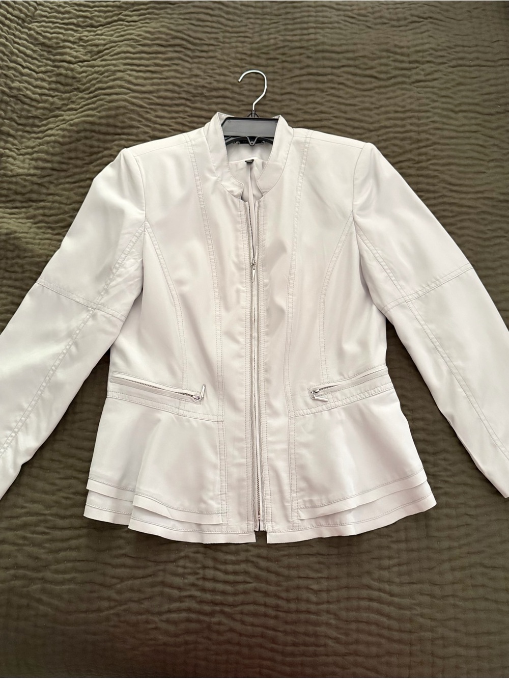 White House Black Market Women's White Zipper Peplum Jacket